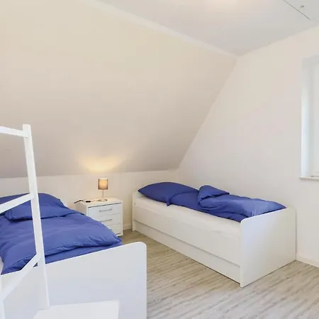 Holiday home Reetdachhaus 14 Auf Usedom Kutzow