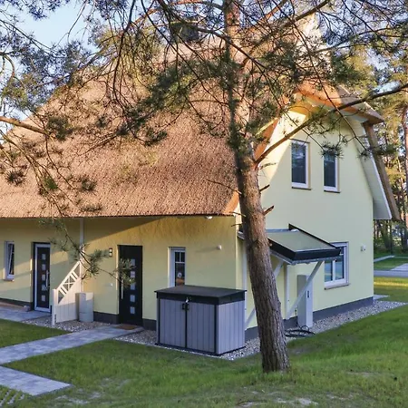 Holiday home Reetdachhaus 14 Auf Usedom *